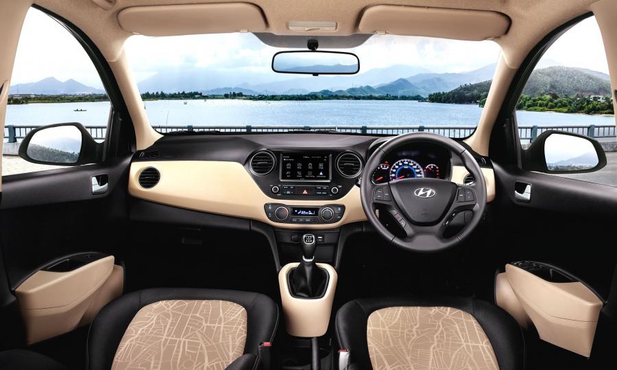 Торпедо Hyundai Grand i10 2017 года  (IN) (фото 3 из 4)